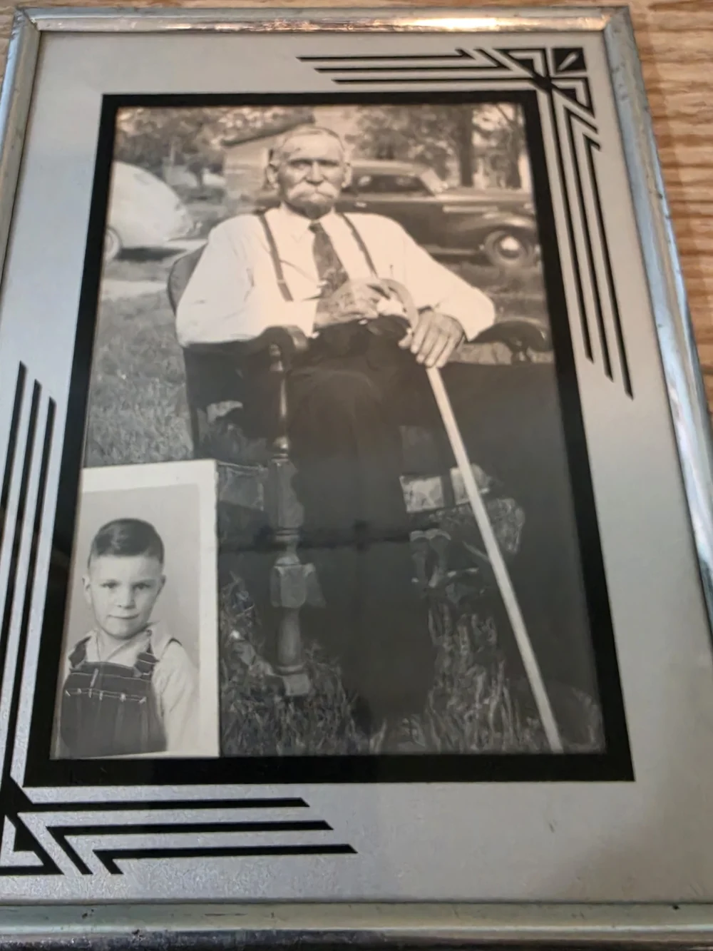 Art Deco Vintage Frame 7x9 In Reverse Painted Glass Silver w Black & Old Photos